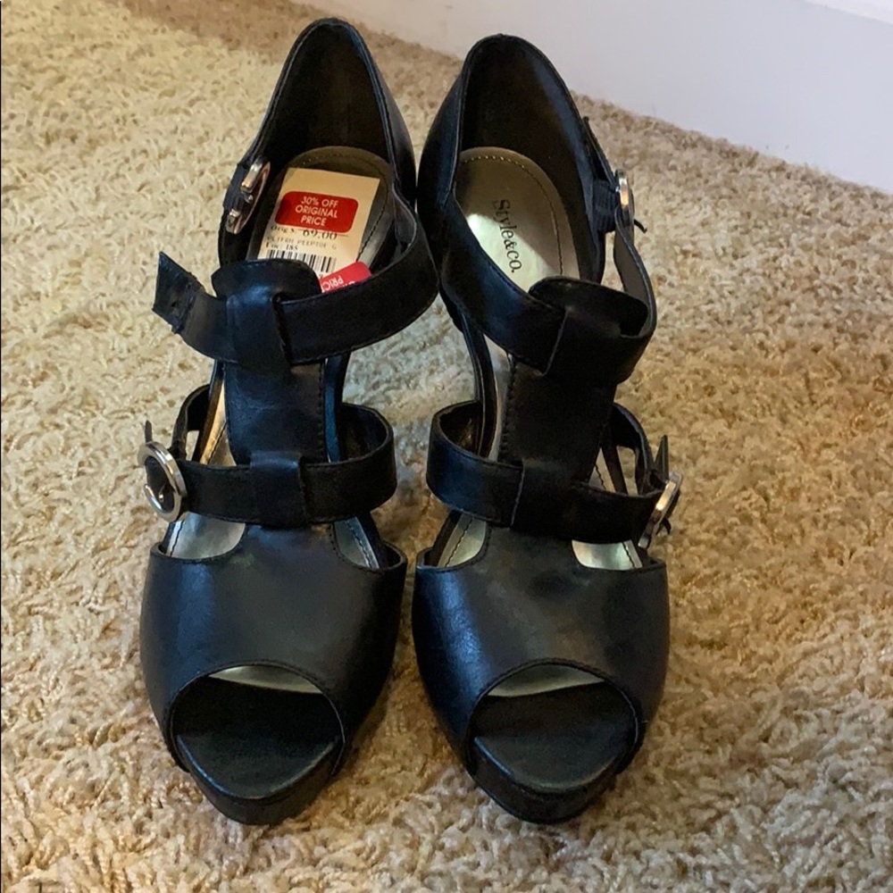 NWT Style & co black heels size 7
